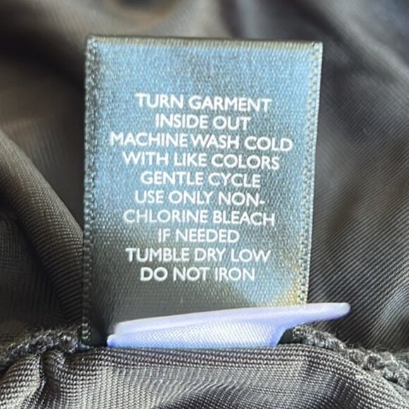 ~e New Torrid shirred off the shoulder top - Picture 7 of 7